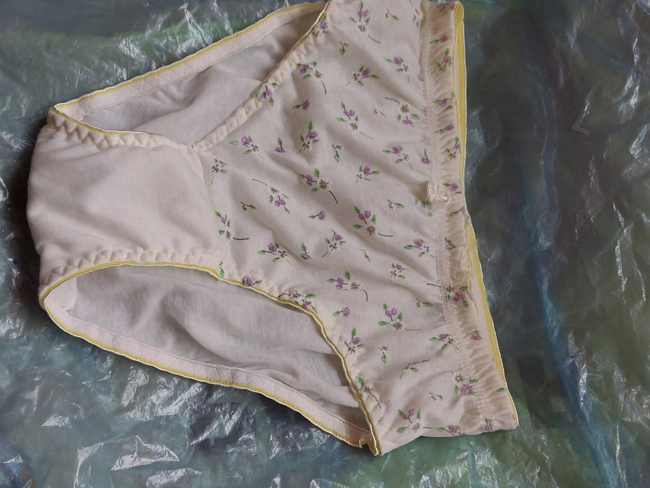 Majtki damskie rozmiar S/M