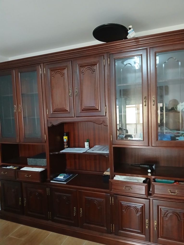 Móvel de sala com muita arrumação