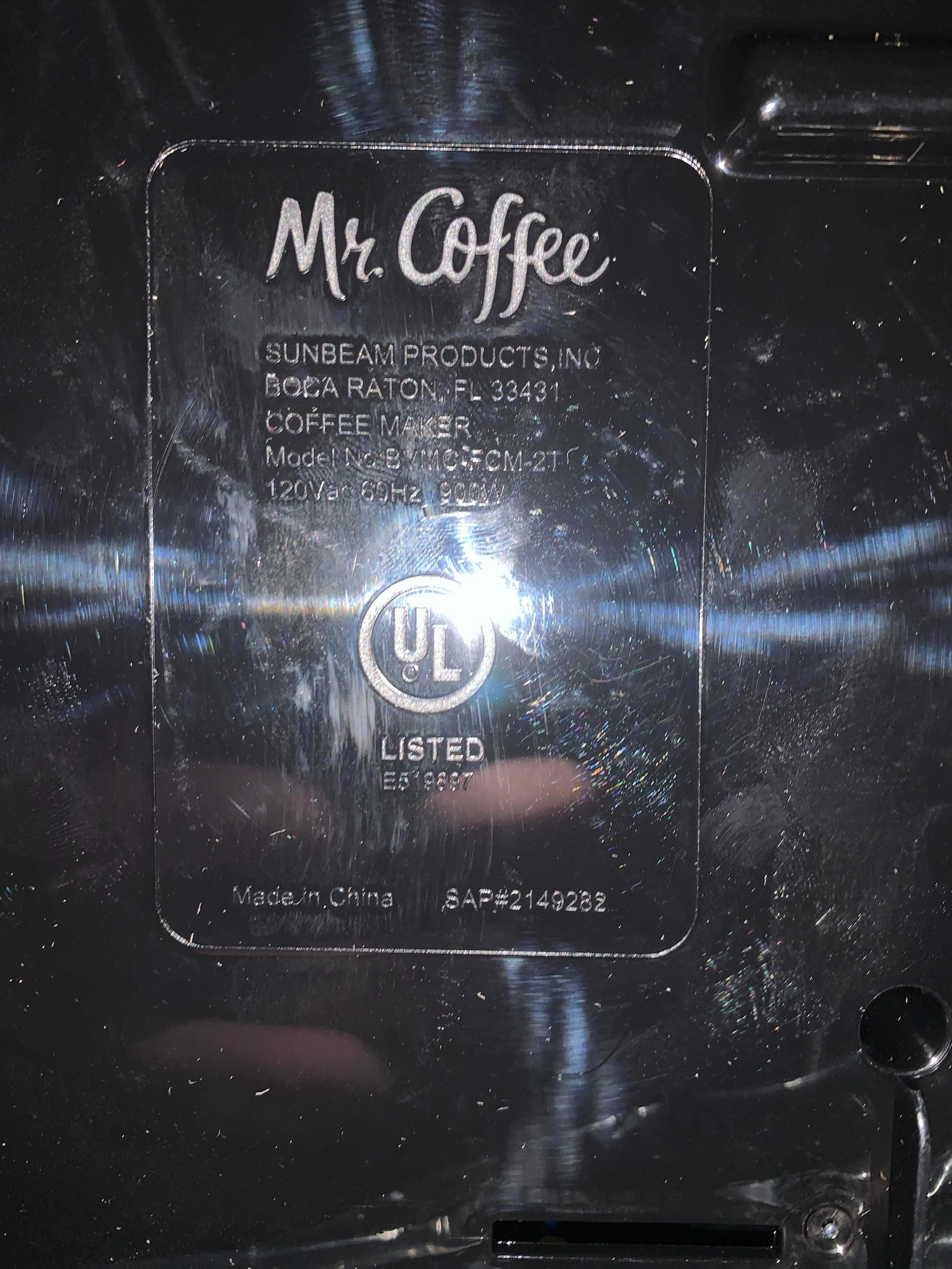 Mr. Coffee® Frappe™  Кофемашина і Блендер в наявності 2 штуки.