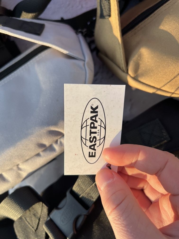 Бананка eastpak сумка сумочка барсетка мессенджер истпак месенджер