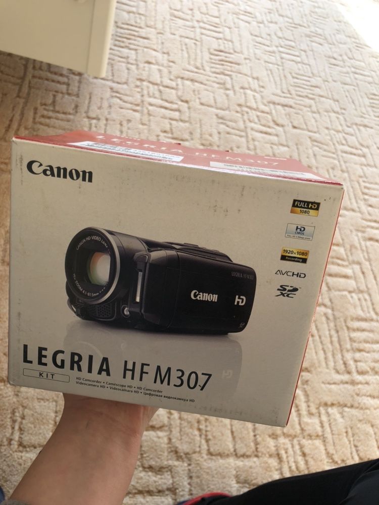 Видеокамера Canon Legria HF M307. Можу відправити новою поштою