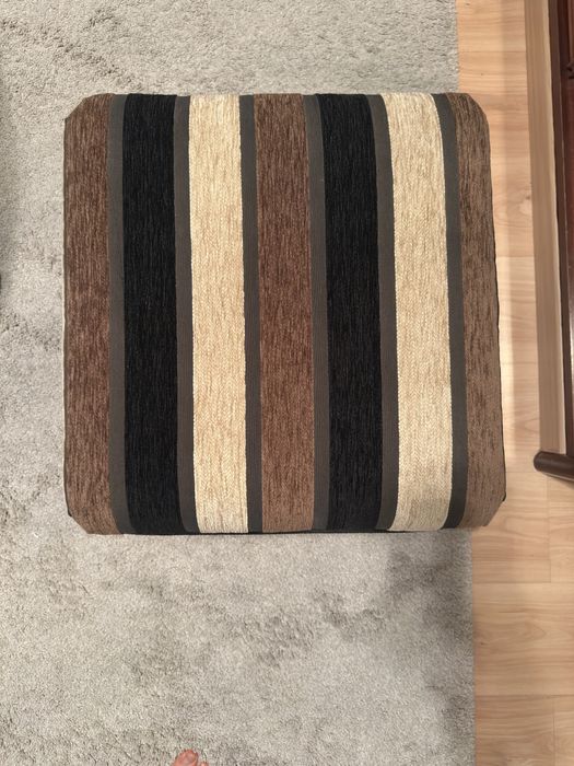 Puff pousa pés 48x48