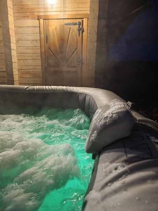 Basen z hydromasażem, jacuzzi dmuchane