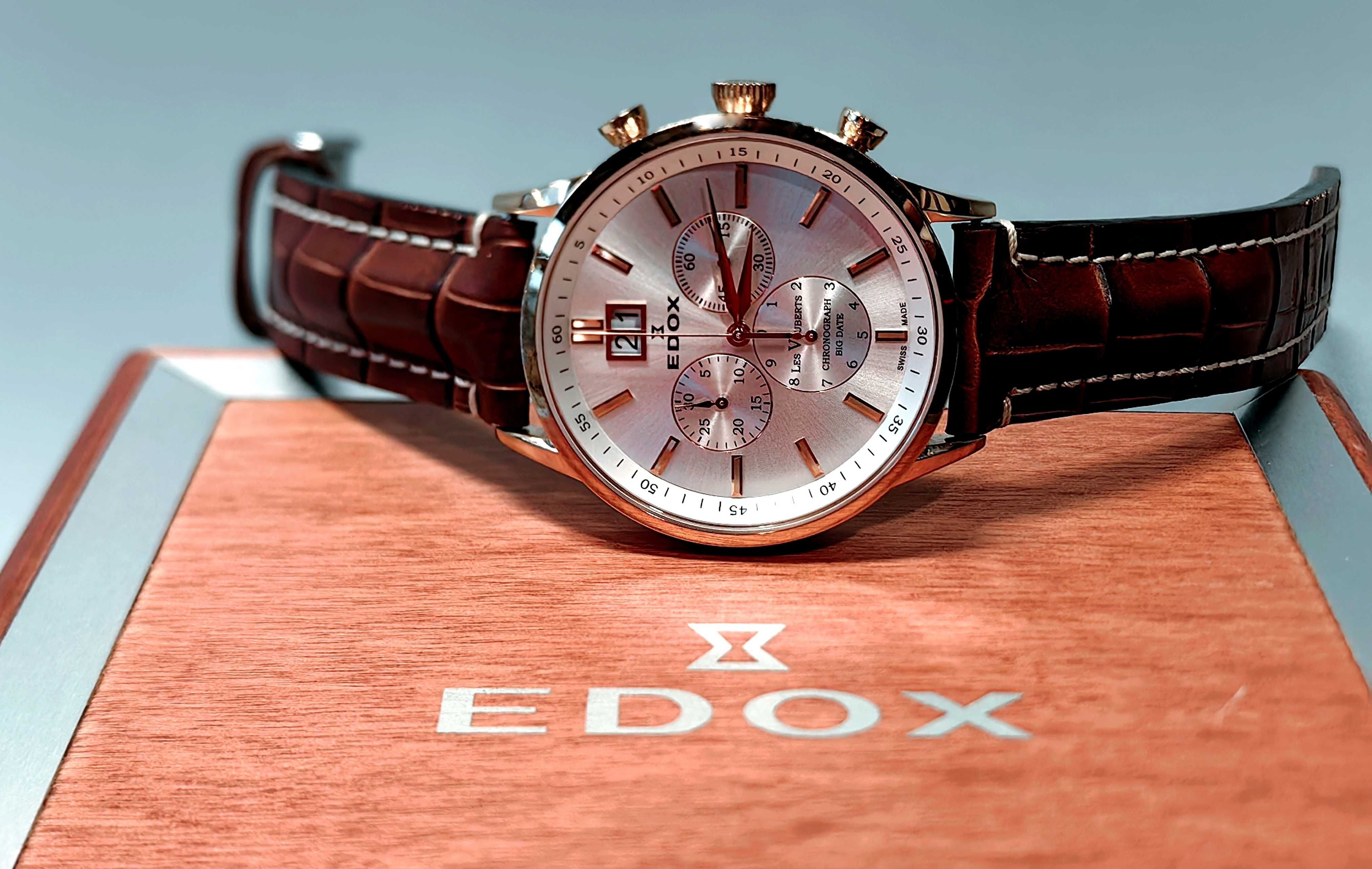 Zegarek EDOX Les Vauberts Big Date Rose Gold PVD Chronograph Pudełko