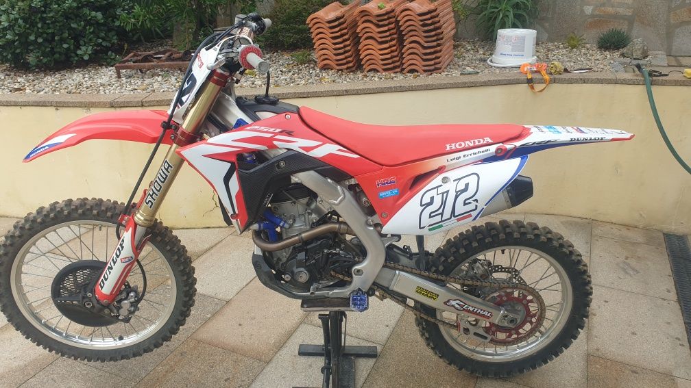 Crf 250 de 2018.  Usada com 70h