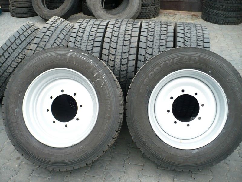 Koła 315/60R22,5 8 Otw do Przyczep D-50 D-55 zamiast opon Dętkowych