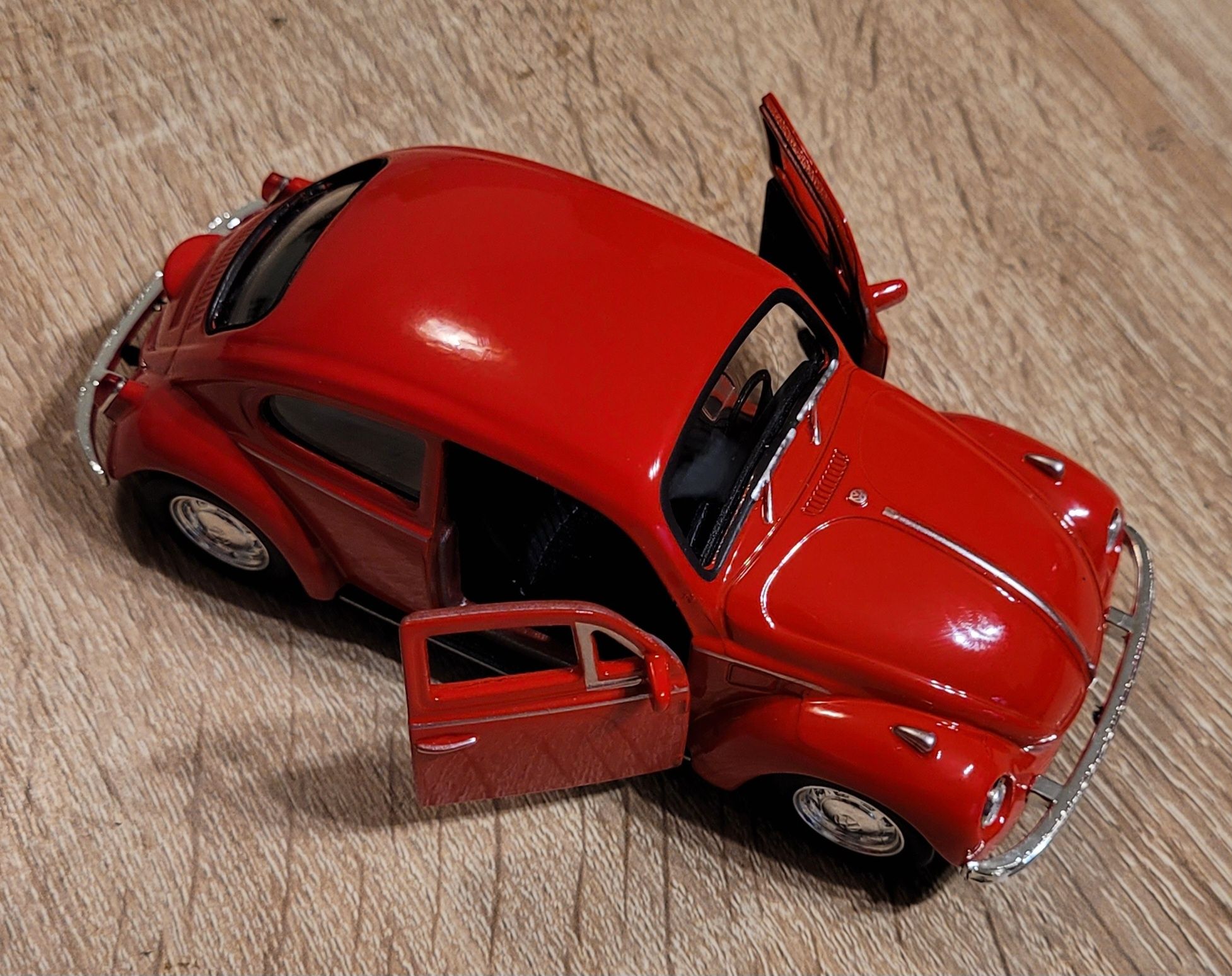 Model VW Garbus 12cm skala 1 : 36