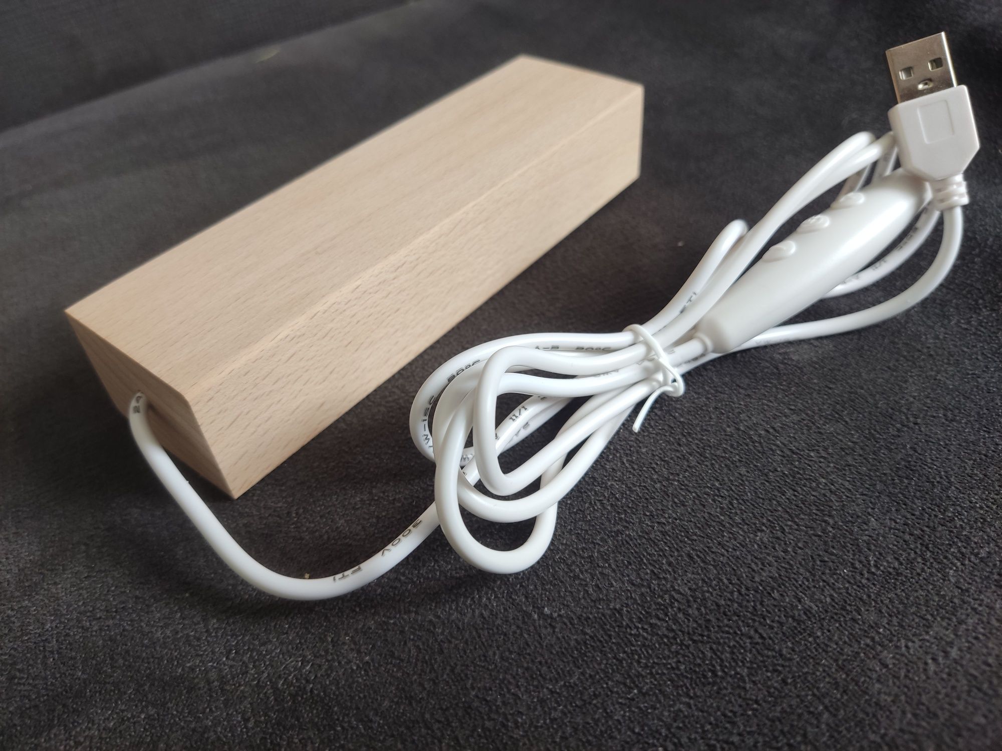 Podstawka LED drewniana lampka usb