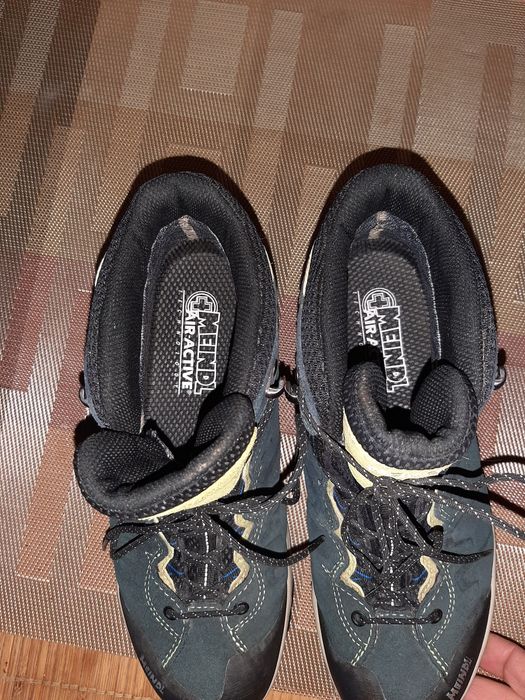 Трекінгові кросівки MEINDL. gore-tex.