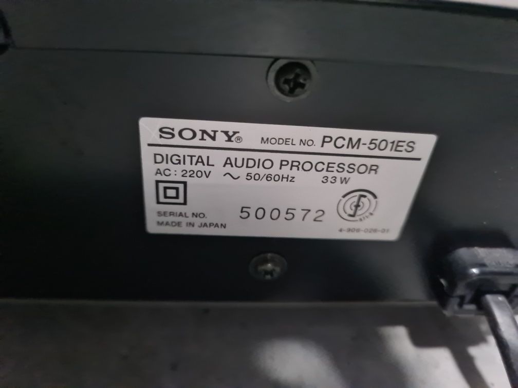 Cyfrowy procesor audio Sony PCM-501ES
