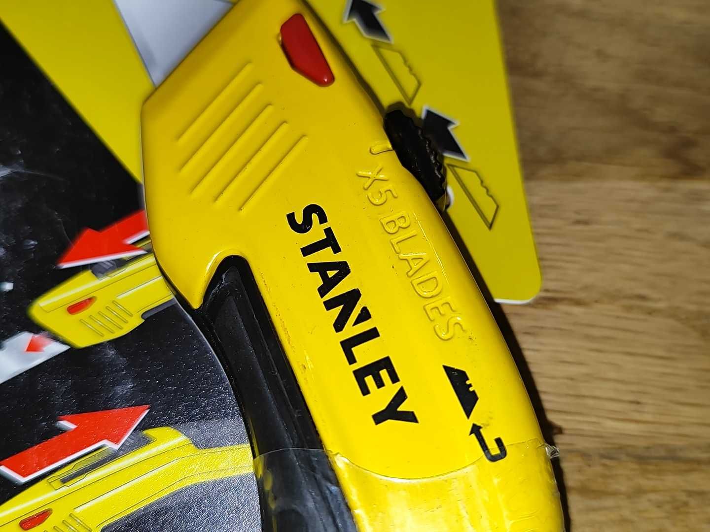 Nóż Stanley 0-10-237 Instantfeed Automat Na Ostrza Trapezowe Nowy