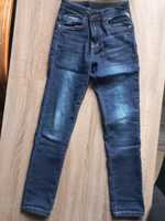 Spodnie jeans chłopięce rozmiar 134