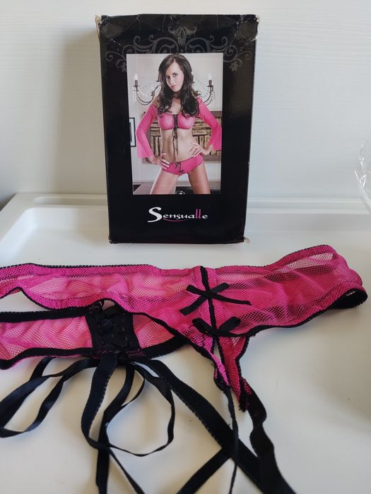 Bielizna sexy koszulka i figi różowe rozm. uniwersalny NOWE