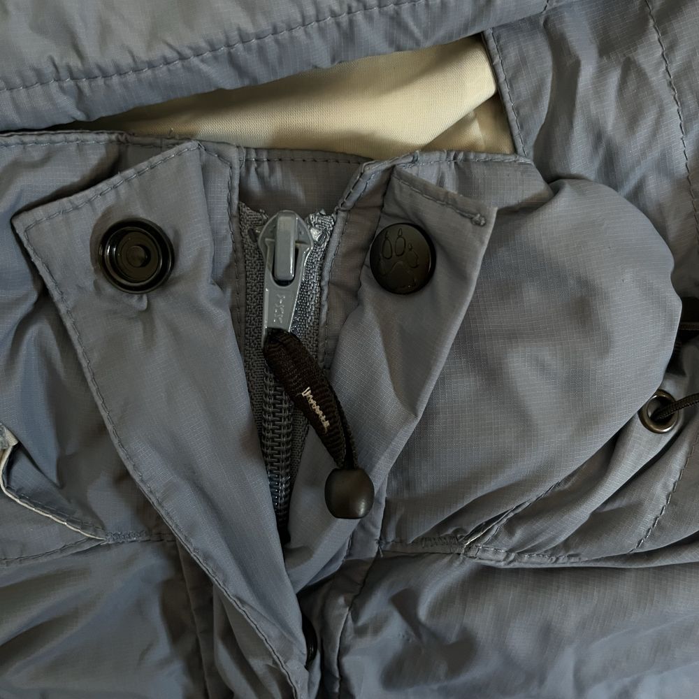 Вітровка jack wolfskin