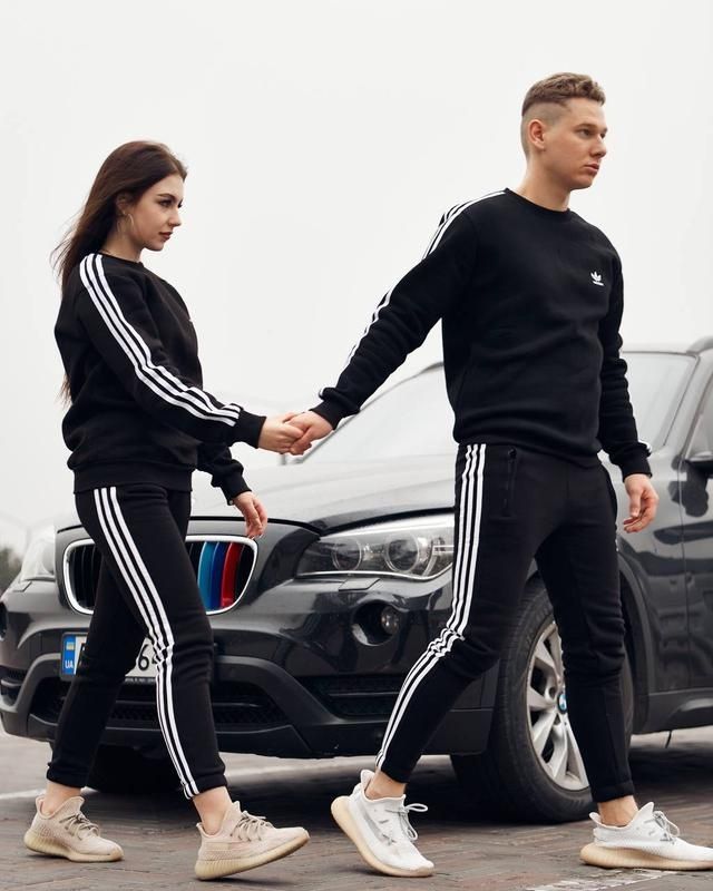 Парний костюм adidas світшот штани чорний червоний унісекс family look