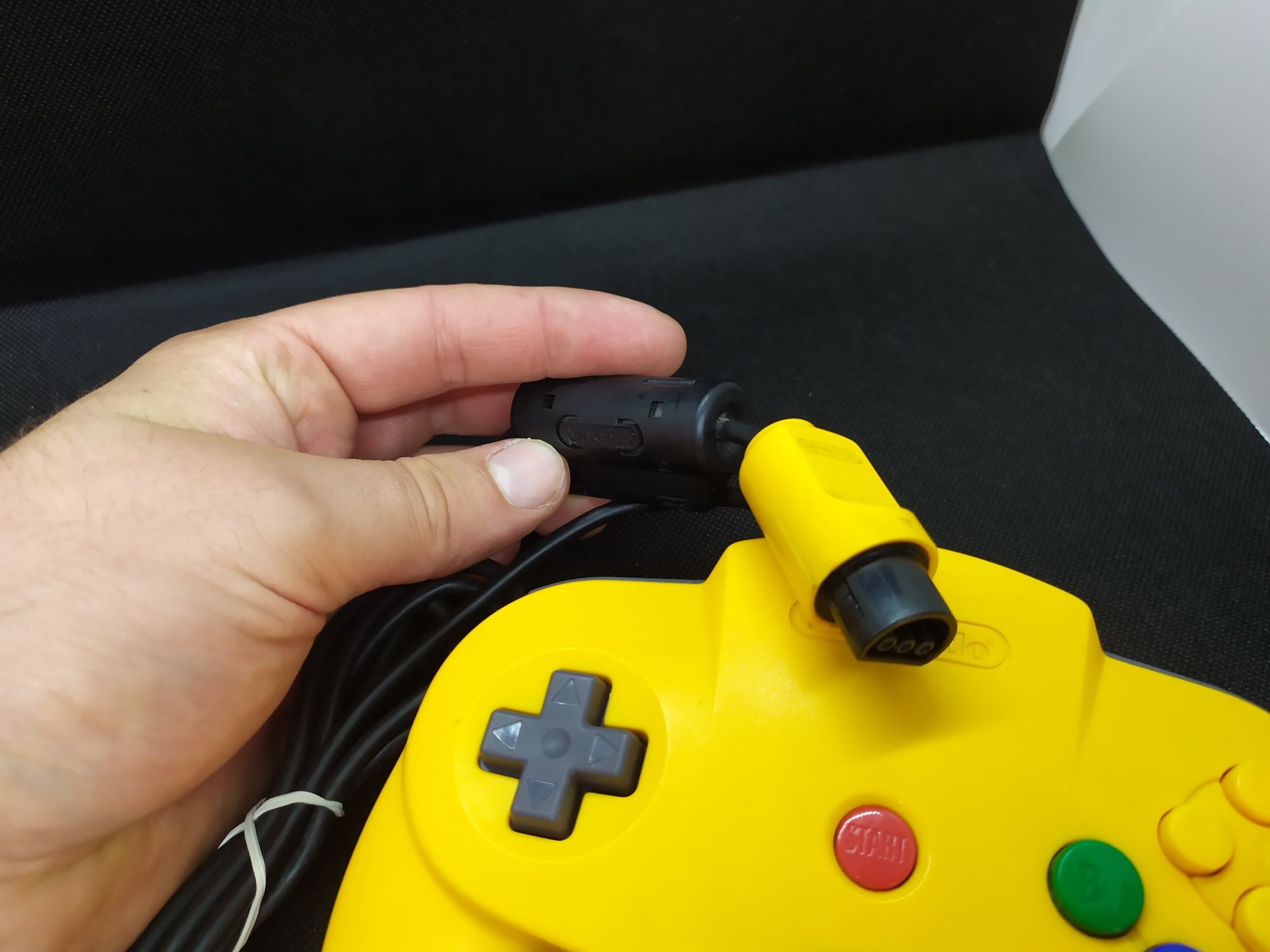 Pad, kontroler do konsoli Nintendo 64, N64