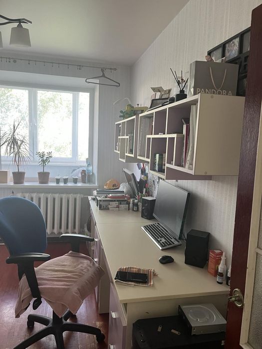 Продам 4 кімнатну квартиру в Броварах район парку.