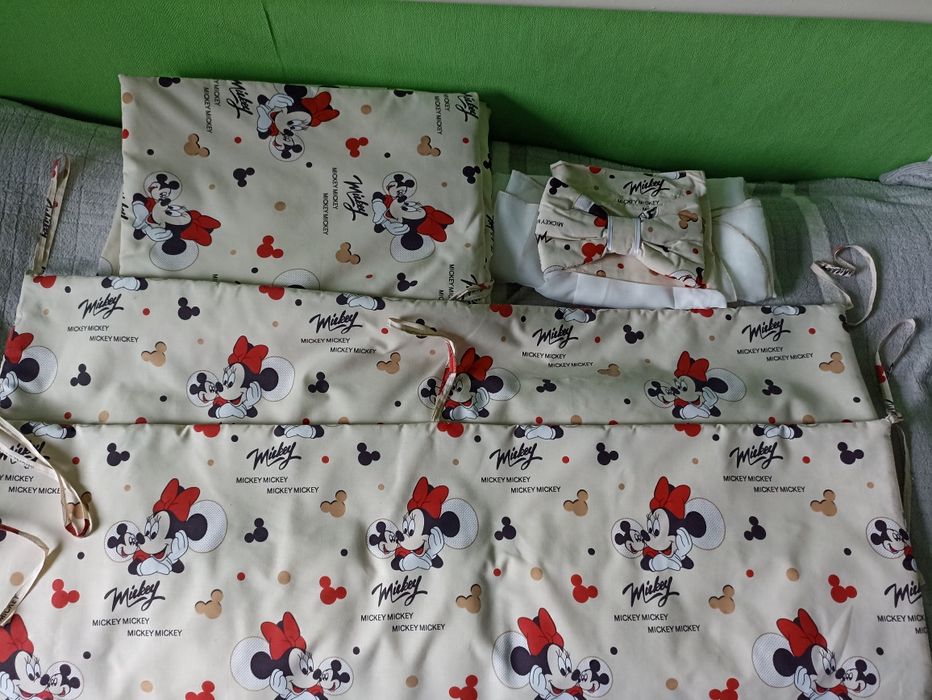 Набір у дитяче ліжечко