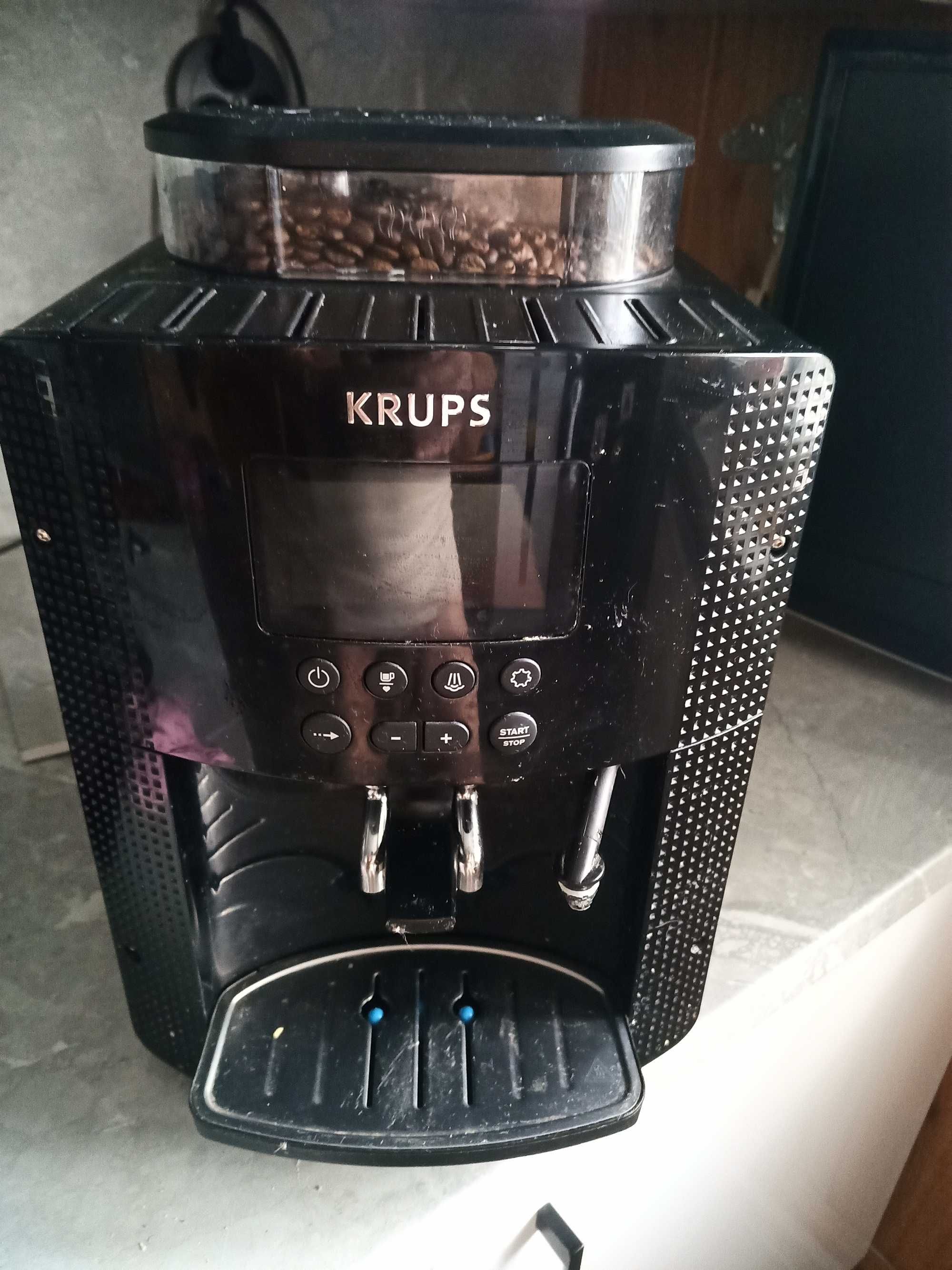 Automatyczny ekspres ciśnieniowy Krups FDB145000P 1450 W czarny