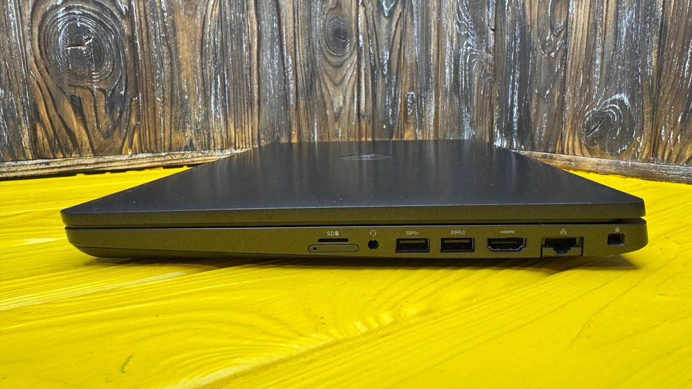 РОЗПРОДАЖ! Офісний Ноутбук Dell Latitude 5500 /Core i7-8665u/SSD 256GB