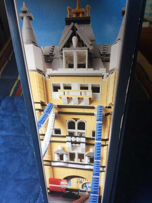 Lego 10214, Torre de Londres e selado de fábrica
