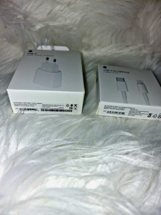 Nowy Zestaw Apple – Ładowarka Sieciowa 20W + Kabel USB-C na Lightning