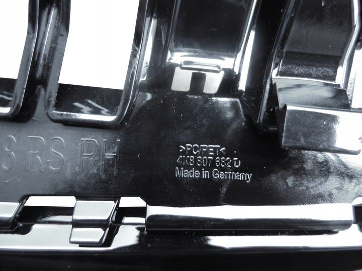 AUDI RS6 C8 RS7 kratka zderzaka przód lewa