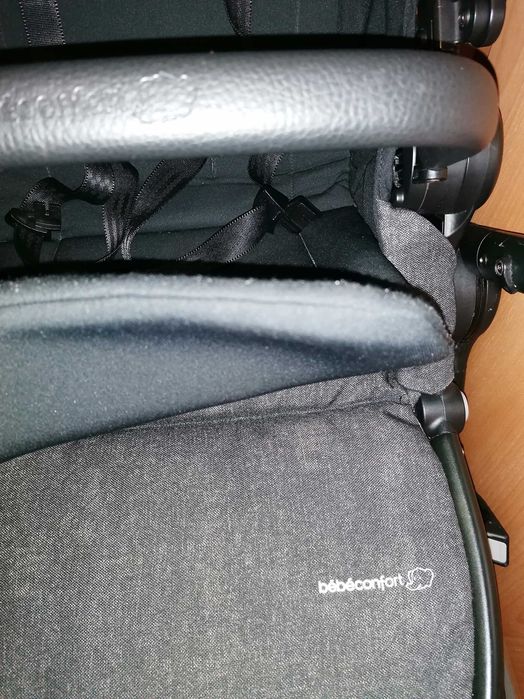 Carrinho Bebé Confort Adorra