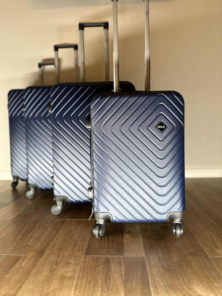 Nowa walizka M/ bagaż podręczny/ walizki kabinowe