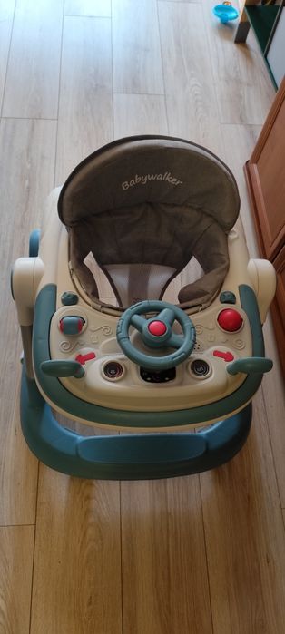 Chodzik pchacz Babywalker