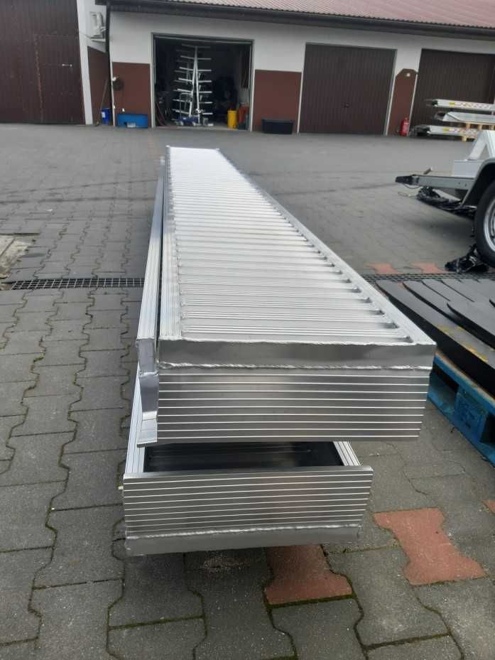 najazdy aluminiowe 4,5m 7,8t Producent