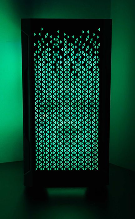 Ryzen 5 3600, RX Vega 56 8GB, 16GB RAM, SSD - komputer do gier z RGB