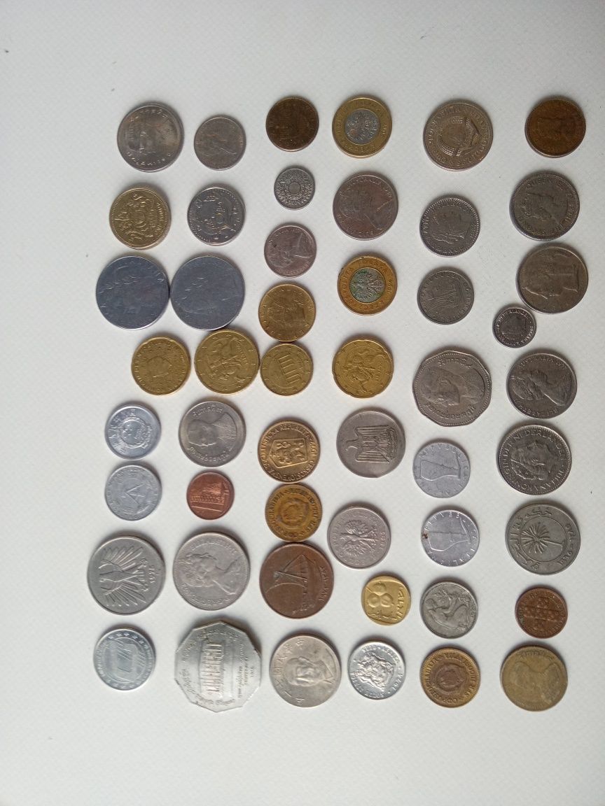Монети              .