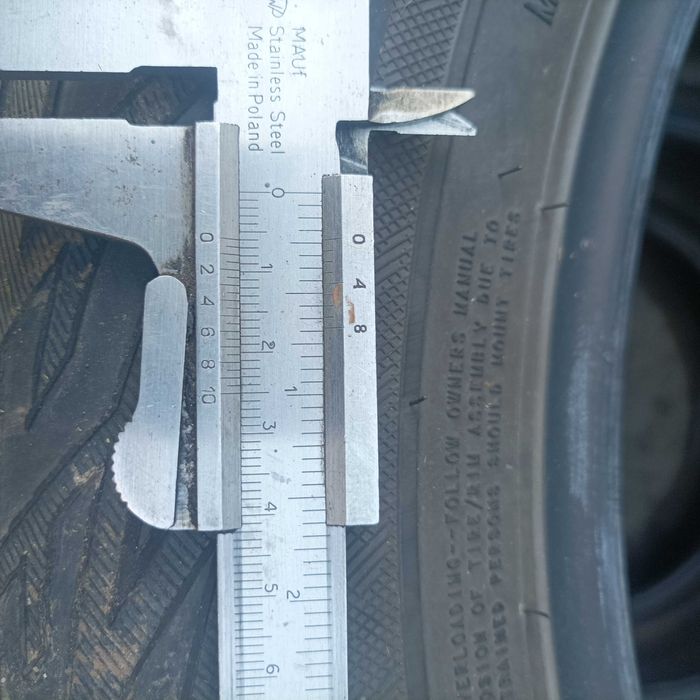 Opony zimowe 215/65/17 Nokian WR SUV