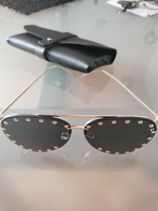 Óculos de sol com dourado