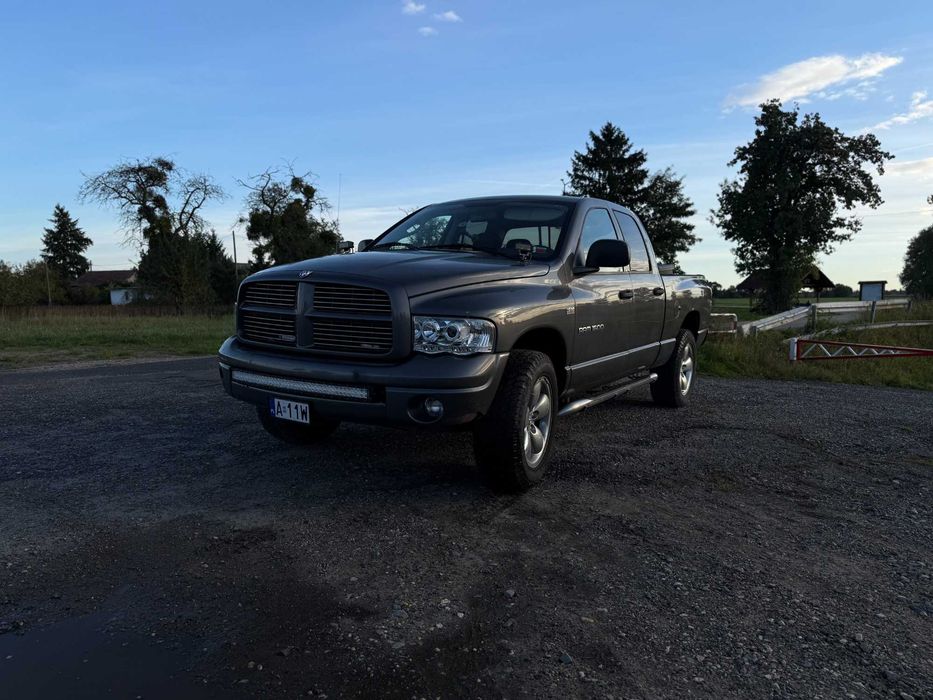 Dodge RAM 1500 5.7 HEMI 4x4