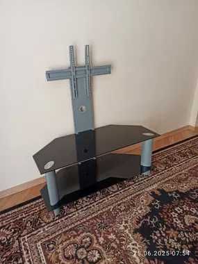 Stolik szklany pod telewizor