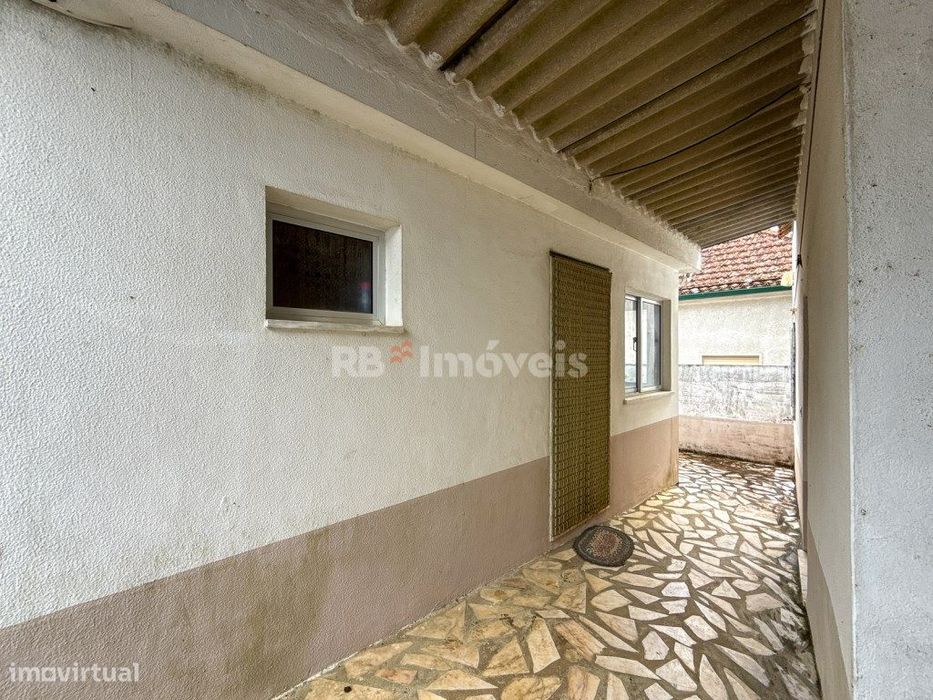 Moradia T2 c/ terreno - Galegos, Tomar