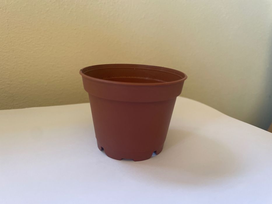 70 Vasos de plástico 6cm diâmetro