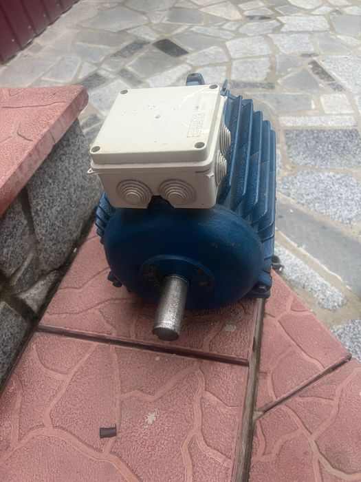 Електродвигун електромотор 5.5 кВт 3000 об.