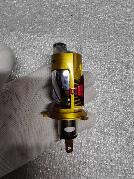 Світлодіодні Led лампи A82Q H4 mini lens Bi-Led лінзи stella
