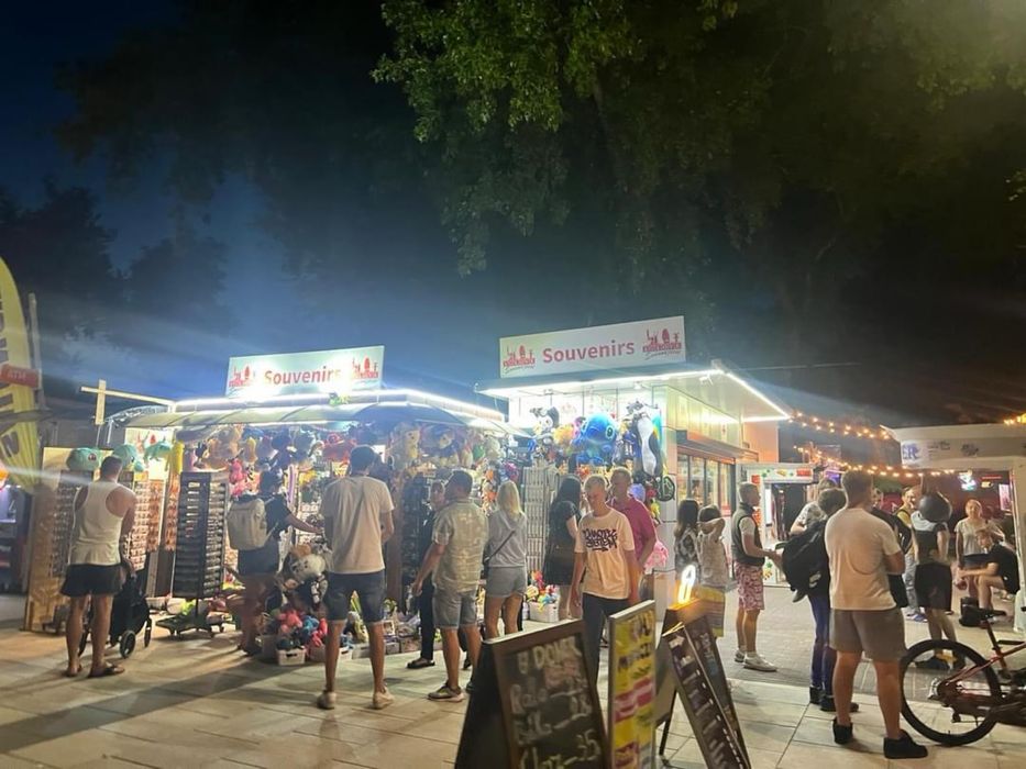 Miejsce nad morzem na promenadzie pod handel gastronomię w Świnoujściu