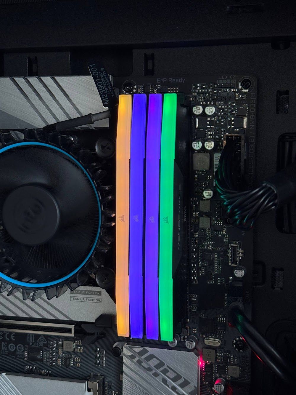 Оперативна пам'ять Corsair Vengeance RGB DDR5 DIMM (4x16GB) 5600 MHz