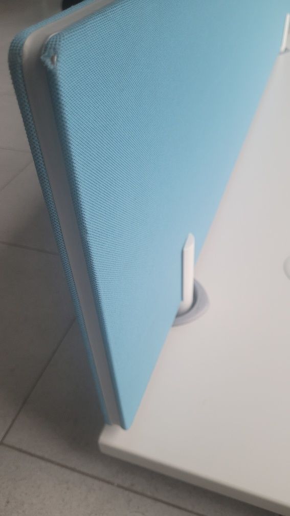 Solidne biurko Haworth z regulowaną wysokością