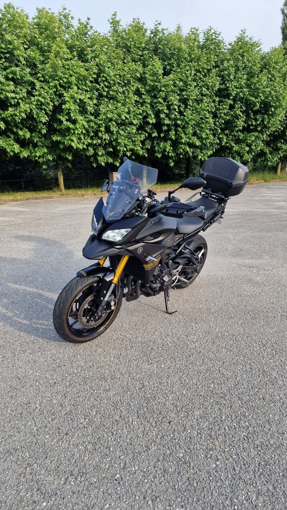 Yamaha tracer 900
