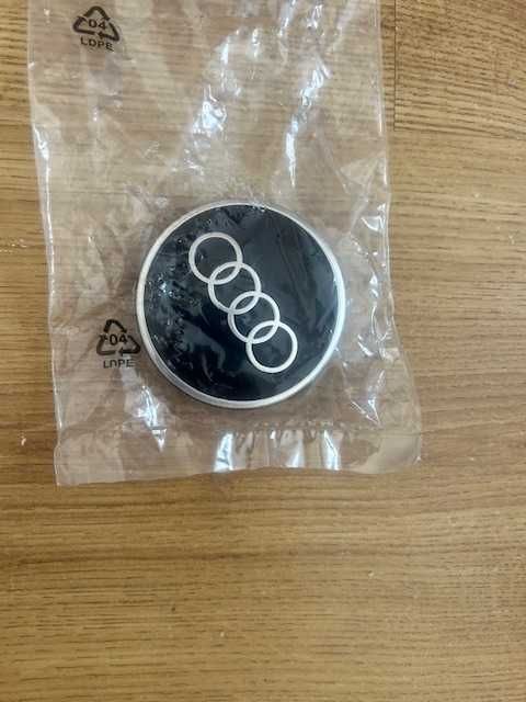 Oryginale NOWE dekielki Audi - pasujące do wszystkich modeli Audi