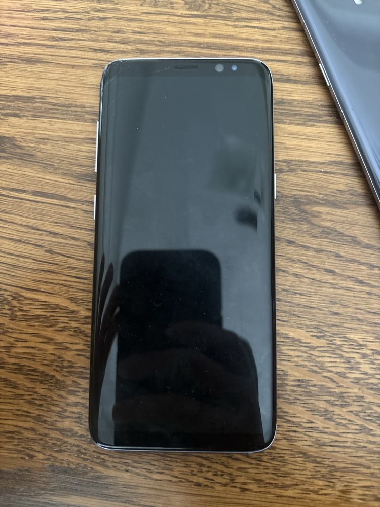 Samsung s8.