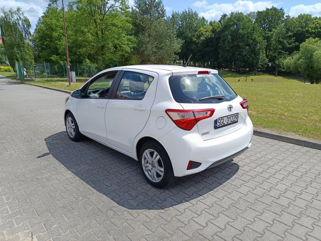 Toyota Yaris 1.5 111KM prywatnie serwisowana zadbana wyposażona