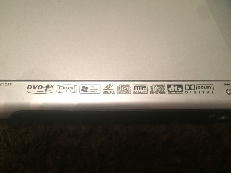 DVD плеер Samsung с функцией караоке