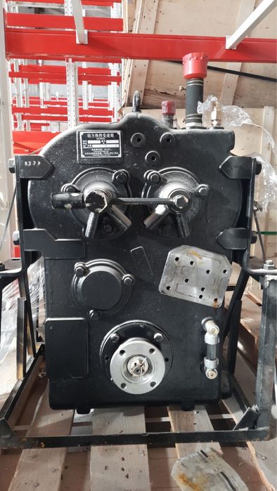 Продам запчастини до фронтального навантажувача.